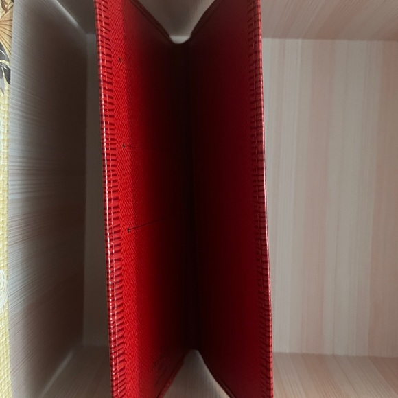 Authentic Louis Vuitton Epi Leather Long Wallet - Picture 8 of 11